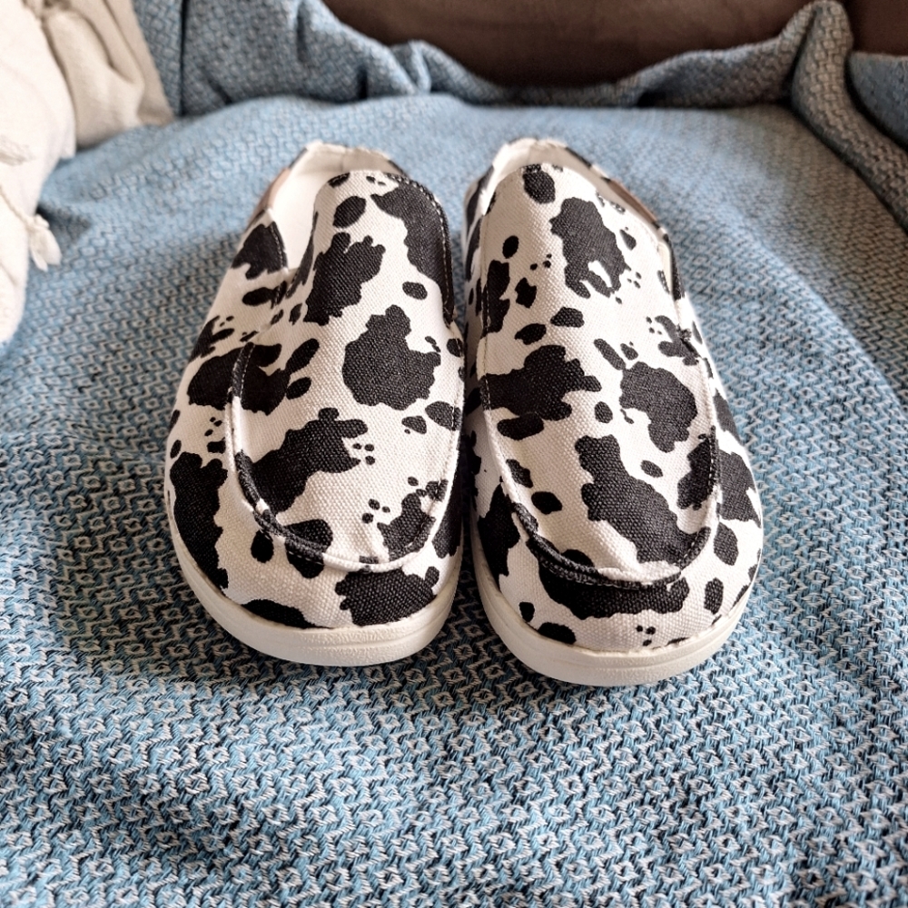 Women's Black and White Cow Print Slip-On Shoes Size 7.5